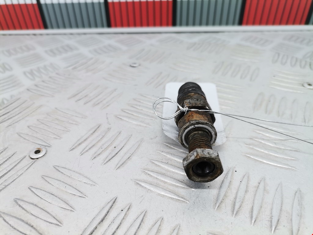 Форсунка дизельная механическая MITSUBISHI L200 K6,K7 1996-2006