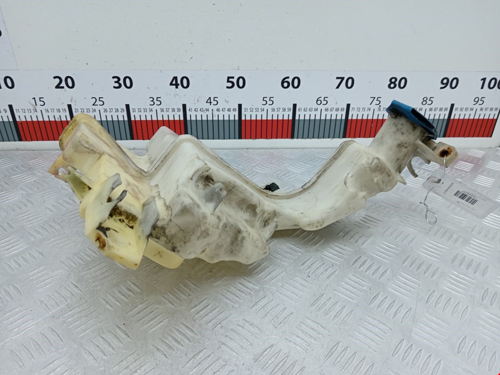 Бачок омывателя VOLKSWAGEN Passat B6 2005-2011