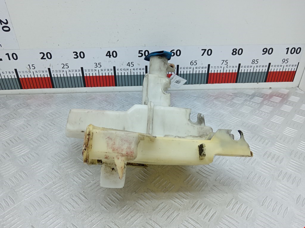 Бачок омывателя VOLKSWAGEN Passat B6 2005-2011