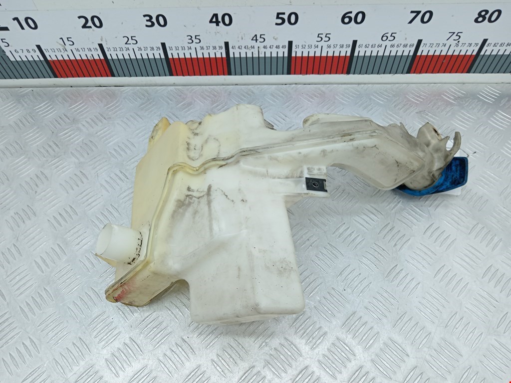 Бачок омывателя VOLKSWAGEN Passat B6 2005-2011