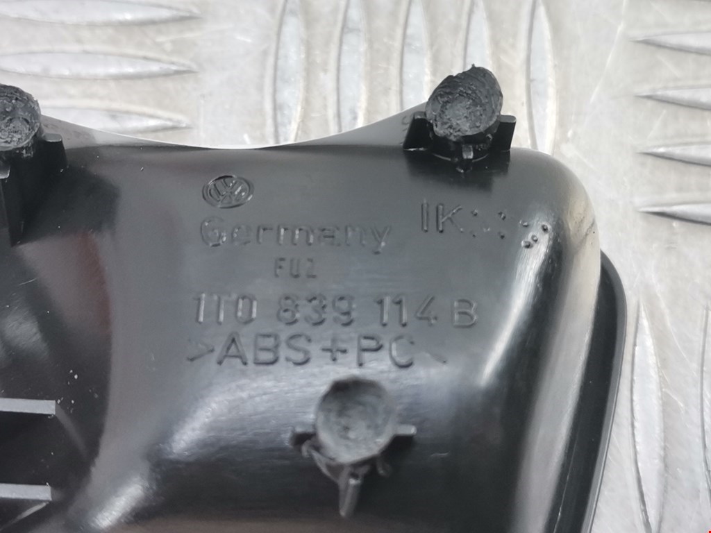 Ручка дверная задняя внутренняя правая VOLKSWAGEN Touran 2003-2010