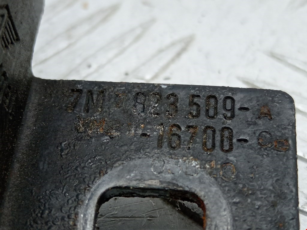 Замок капота SEAT Alhambra 1996-2010