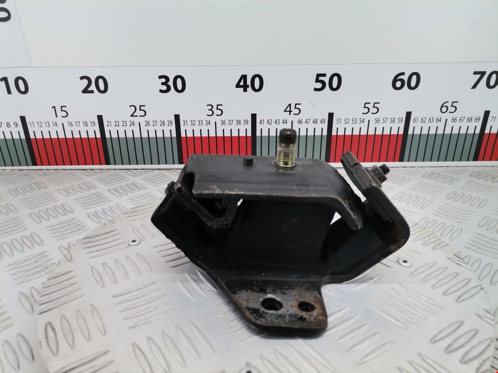 Подушка (опора) крепления двигателя Nissan Navara (D22) (1998-2007)