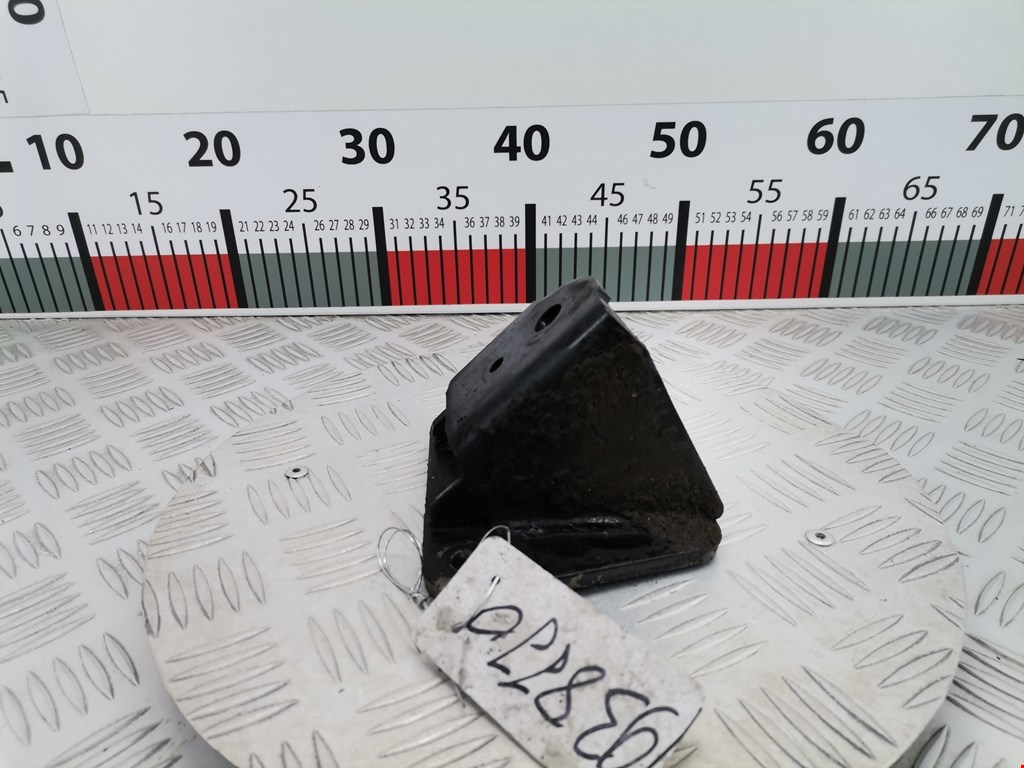 Кронштейн (крепление лапа) двигателя Nissan Navara (D22) (1998-2007)