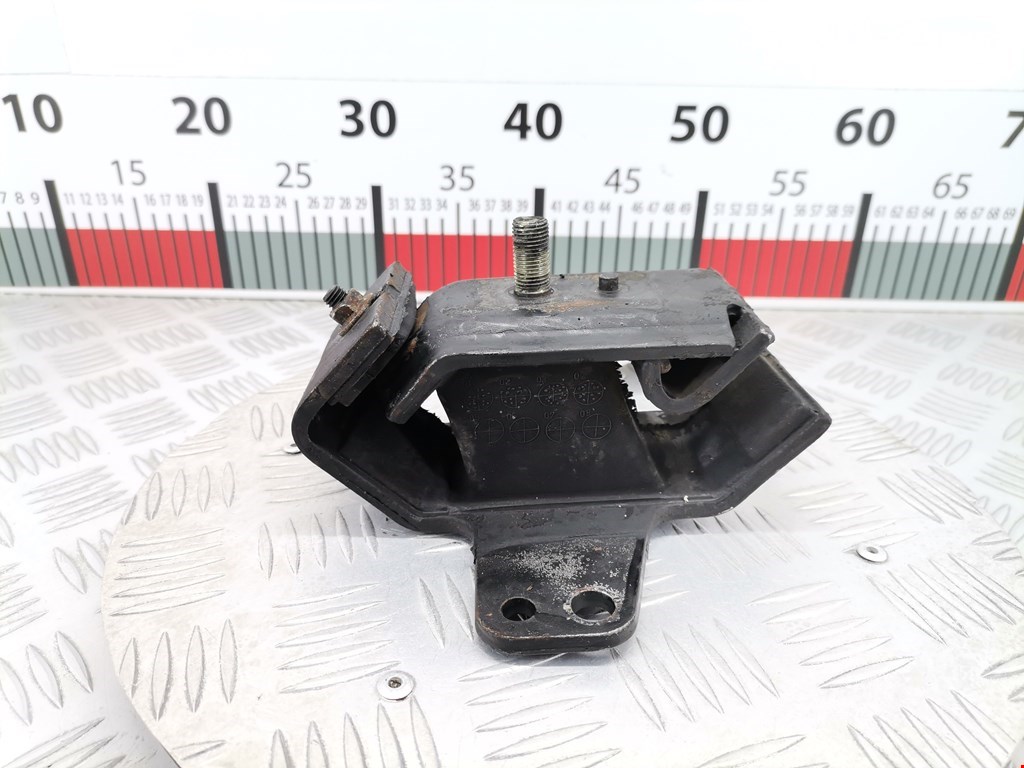 Подушка (опора) крепления двигателя Nissan Navara (D22) (1998-2007)