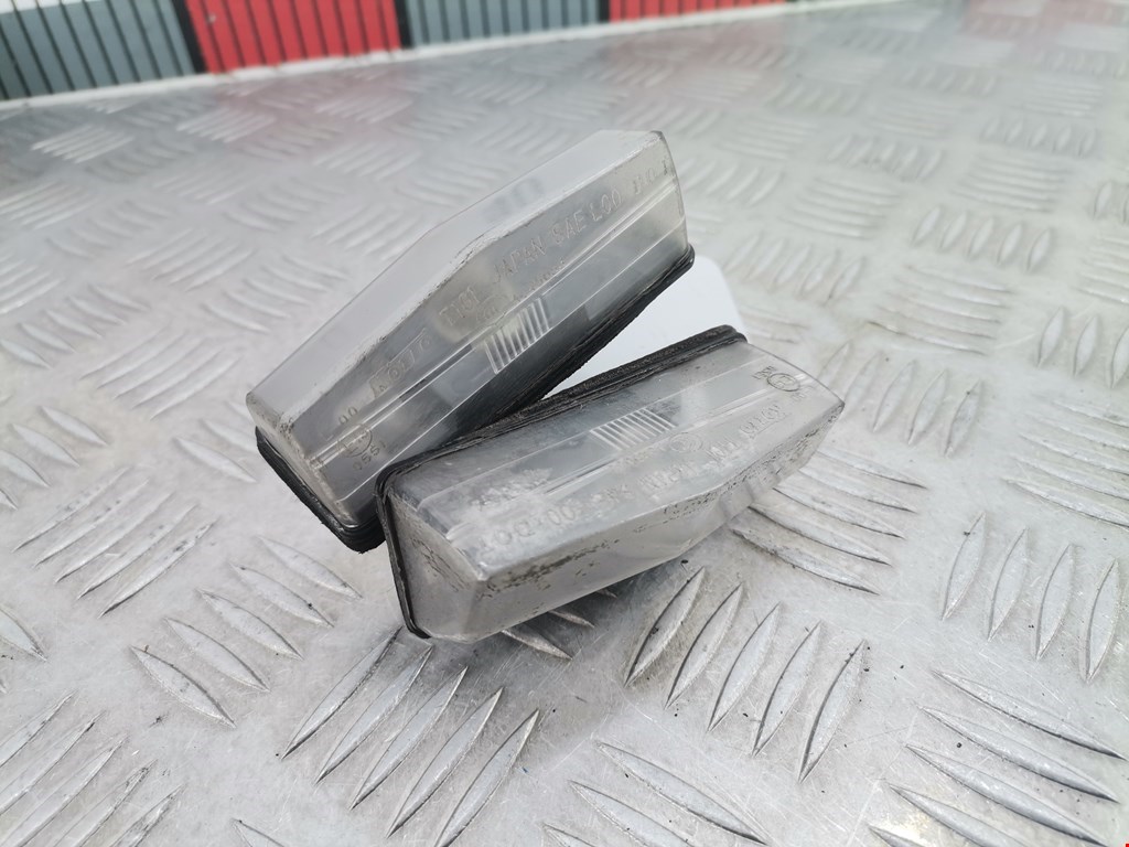 Фонарь подсветки номера TOYOTA Prius III XW30 2009-2015