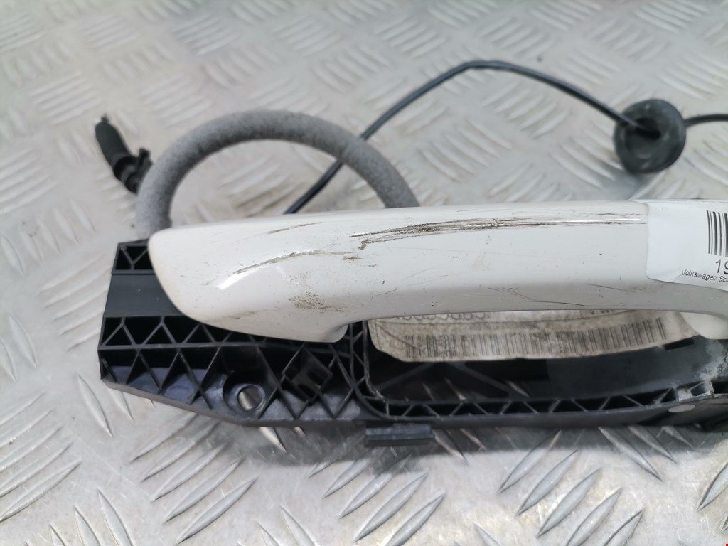 Ручка двери передней наружная левая VOLKSWAGEN Scirocco III 2008-2017