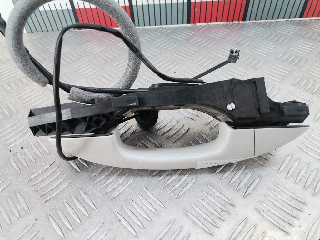 Ручка двери передней наружная левая VOLKSWAGEN Scirocco III 2008-2017