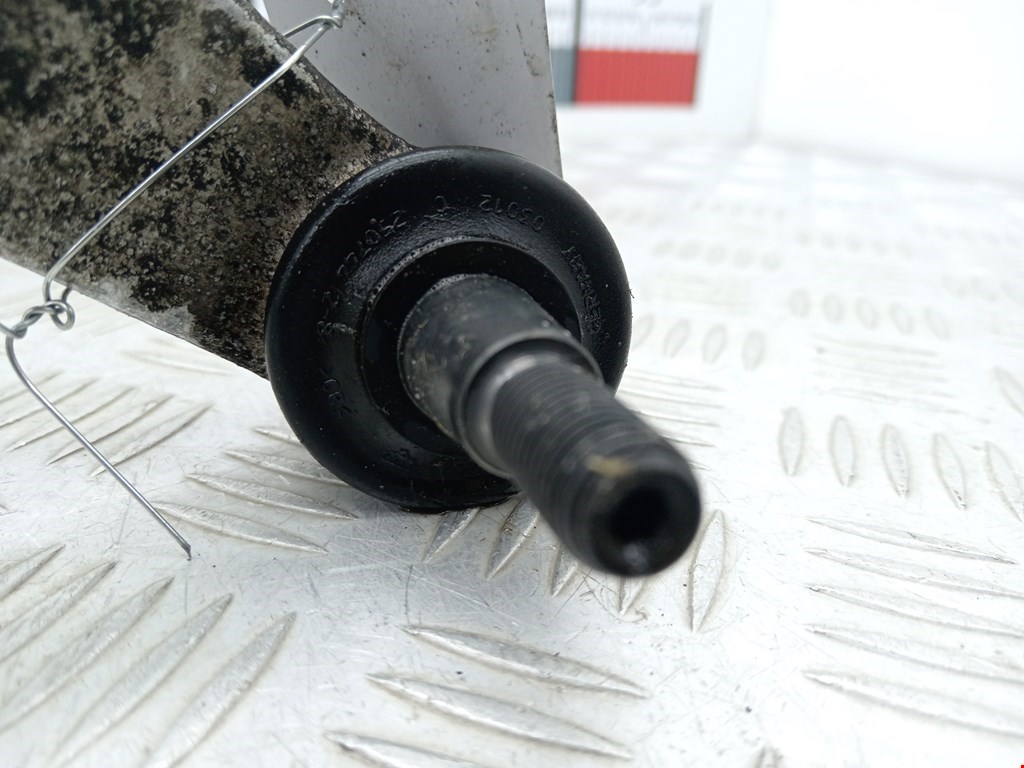 Рычаг передний правый AUDI A4 B6 2001-2005