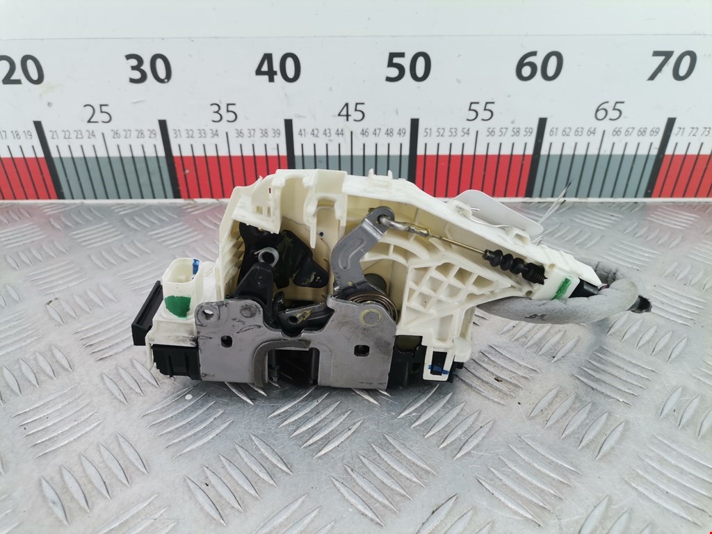 Замок двери передней левой MERCEDES-BENZ C-Class C-klasse W204 2007-2015