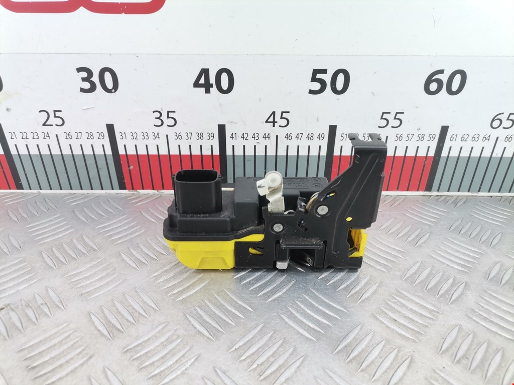 Замок двери передней левой VOLVO XC90 2002-2014