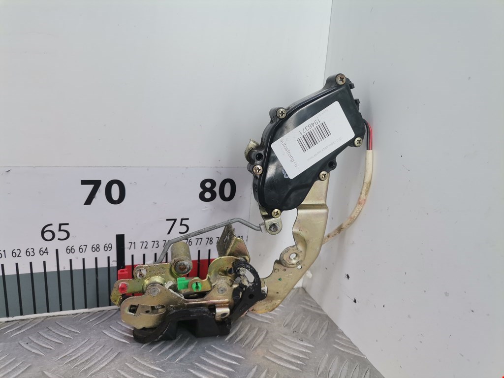 Замок двери задней левой SUZUKI Swift 1989-2003