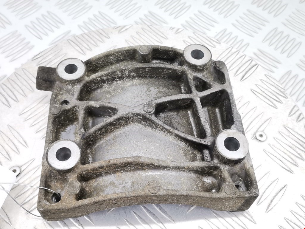 Кронштейн кондиционера HONDA CR-V II 2002-2007