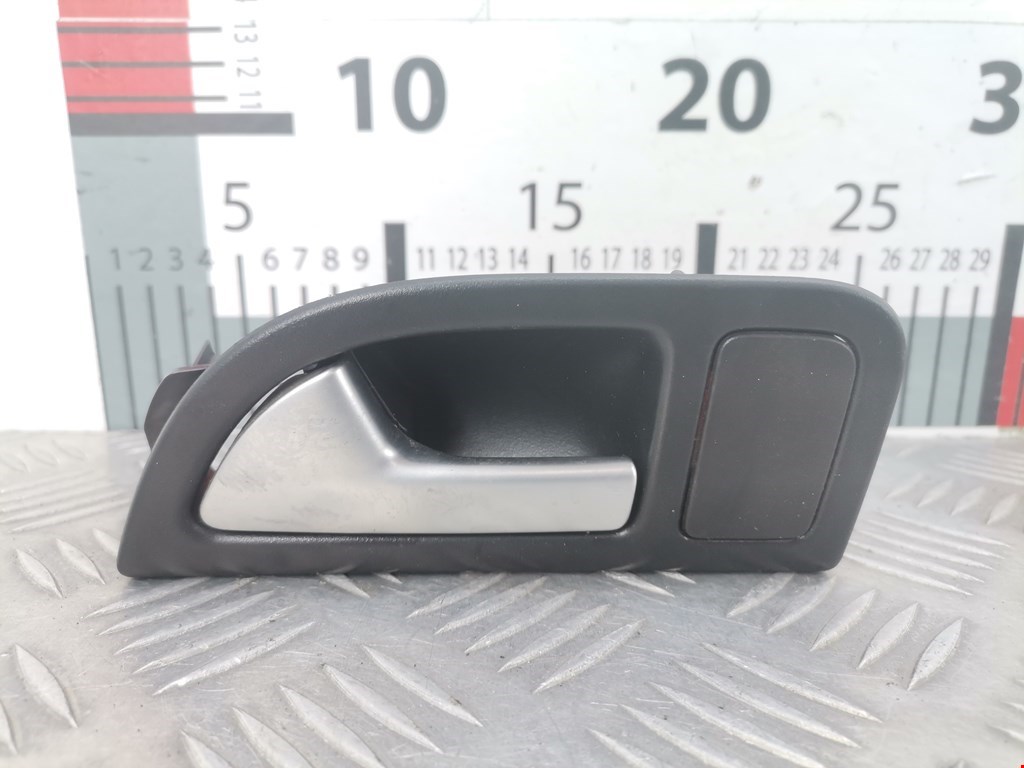 Ручка дверная передняя внутренняя левая VOLVO C30 2006-2013