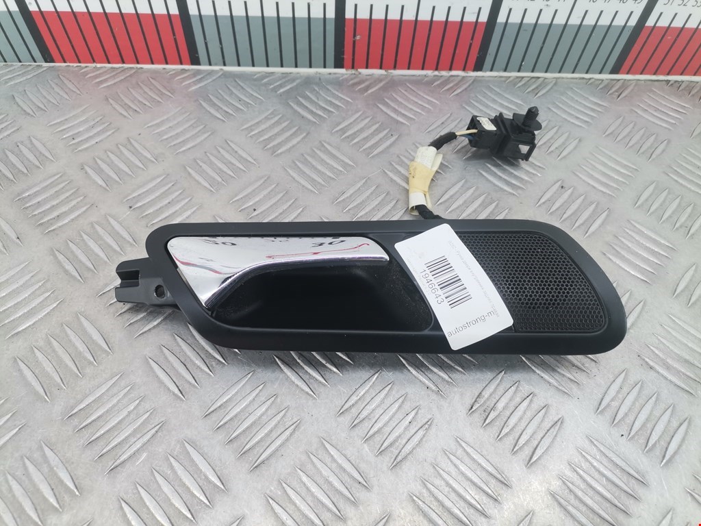 Ручка дверная задняя внутренняя правая VOLKSWAGEN Passat B6 2005-2011
