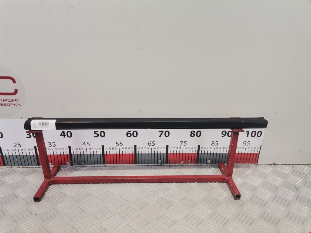 Накладка декоративная (молдинг) стекла двери задней левой Honda Jazz 2 (2008-2014)