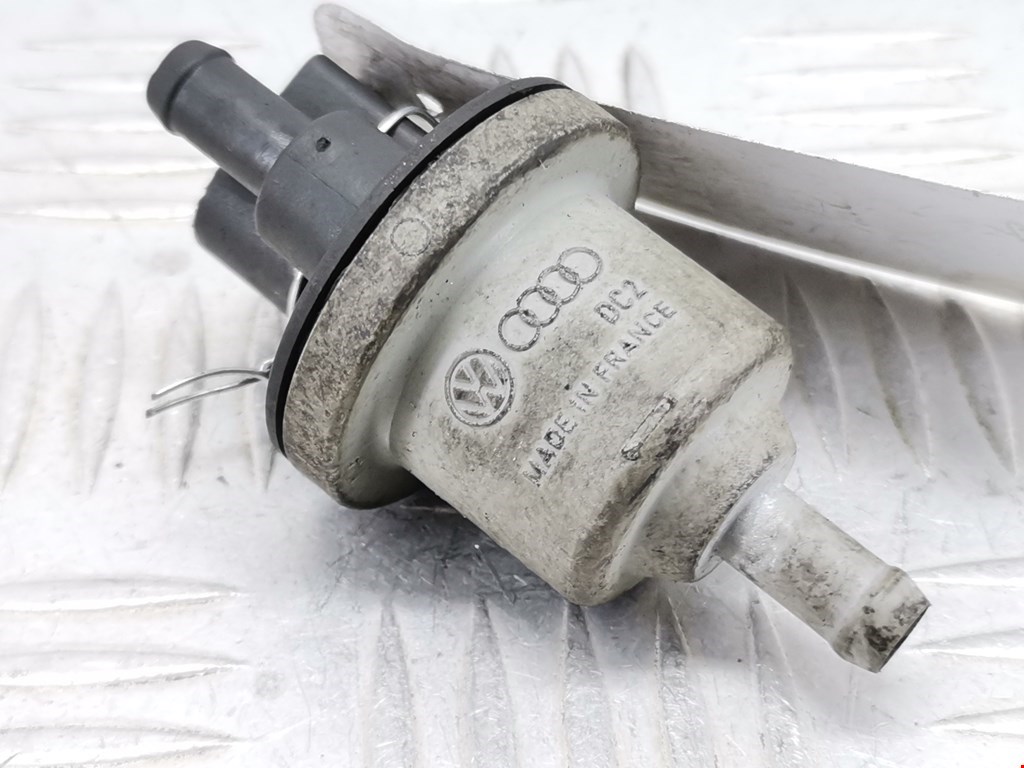 Клапан вентиляции топливного бака VOLKSWAGEN Golf V 2003-2009