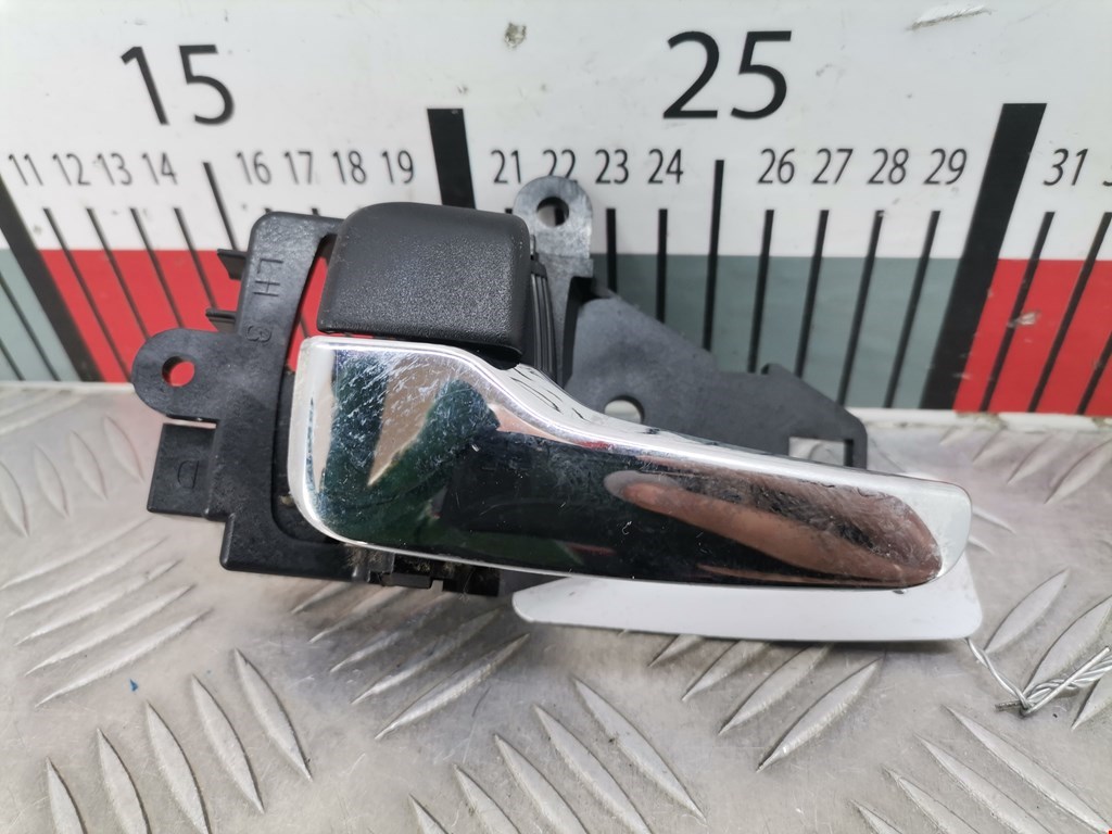 Ручка дверная задняя внутренняя левая MITSUBISHI Outlander XL 2006-2012