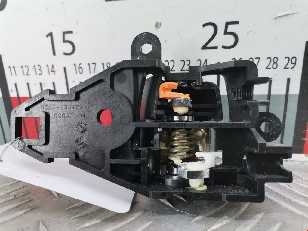 Ручка дверная задняя внутренняя левая MITSUBISHI Outlander XL 2006-2012