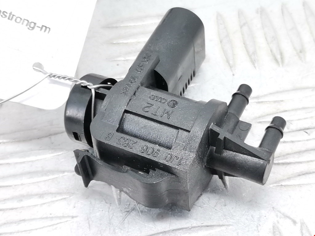 Клапан воздушного фильтра Porsche Cayenne (955/957) (2002-2010)