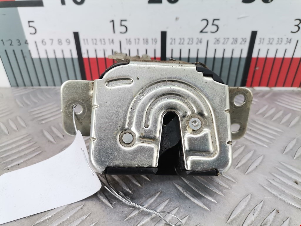 Замок багажника (крышки двери) MITSUBISHI Colt Z3 2003-2012