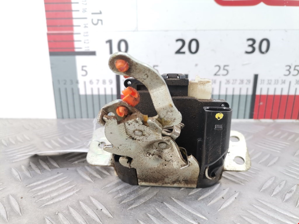 Замок багажника (крышки двери) MITSUBISHI Colt Z3 2003-2012