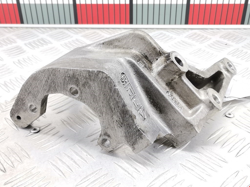 Кронштейн гидроусилителя FORD Escort 1995-2000