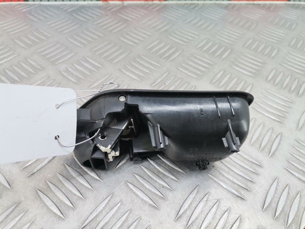 Ручка дверная задняя внутренняя правая VOLKSWAGEN Touran 2003-2010