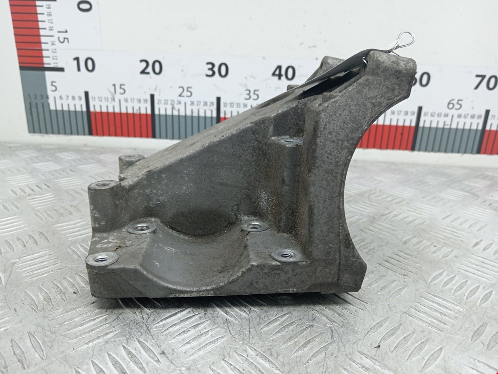 Кронштейн кондиционера FORD Focus II 2005-2011