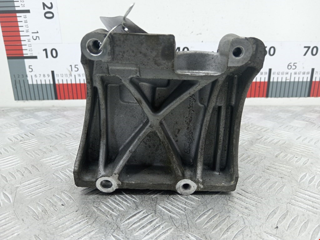 Кронштейн кондиционера FORD Focus II 2005-2011