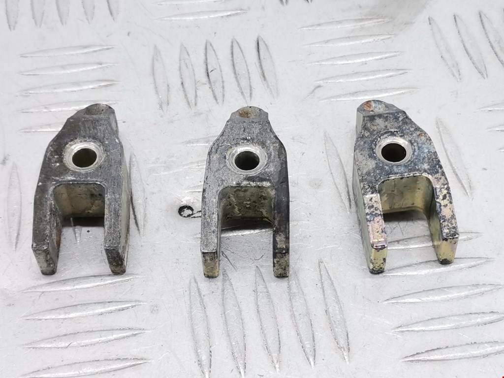 Кронштейн форсунки HONDA CR-V II 2002-2007