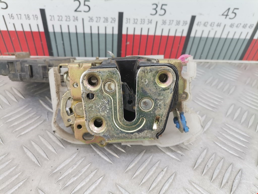 Замок двери передней правой SUBARU Legacy 1998-2004