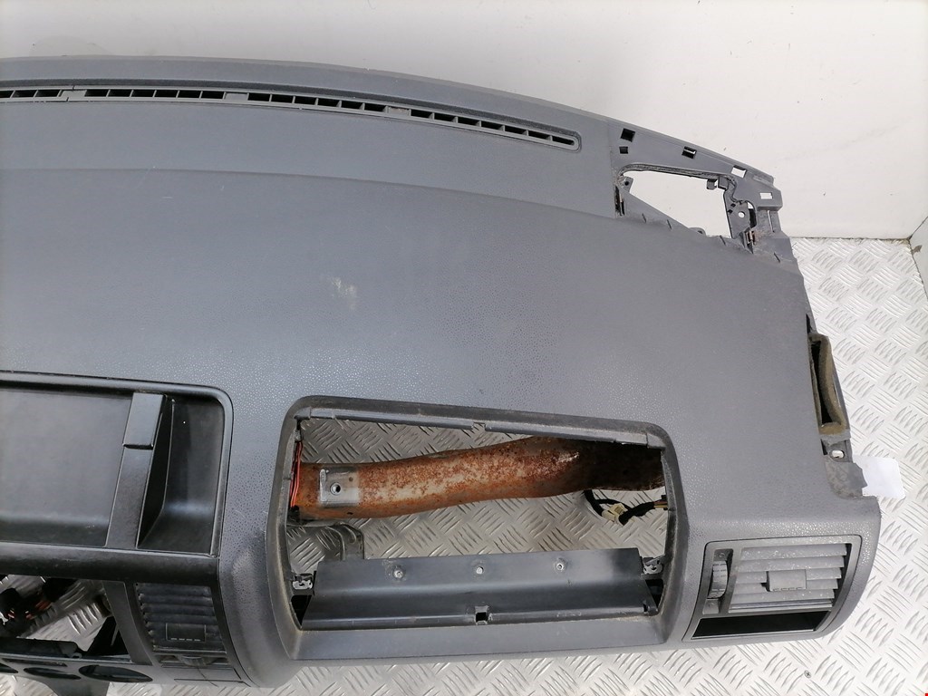 Торпедо VOLKSWAGEN Transporter T5 2003-2015