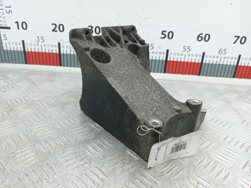 Кронштейн кондиционера Ford Focus 2 (2004-2011)