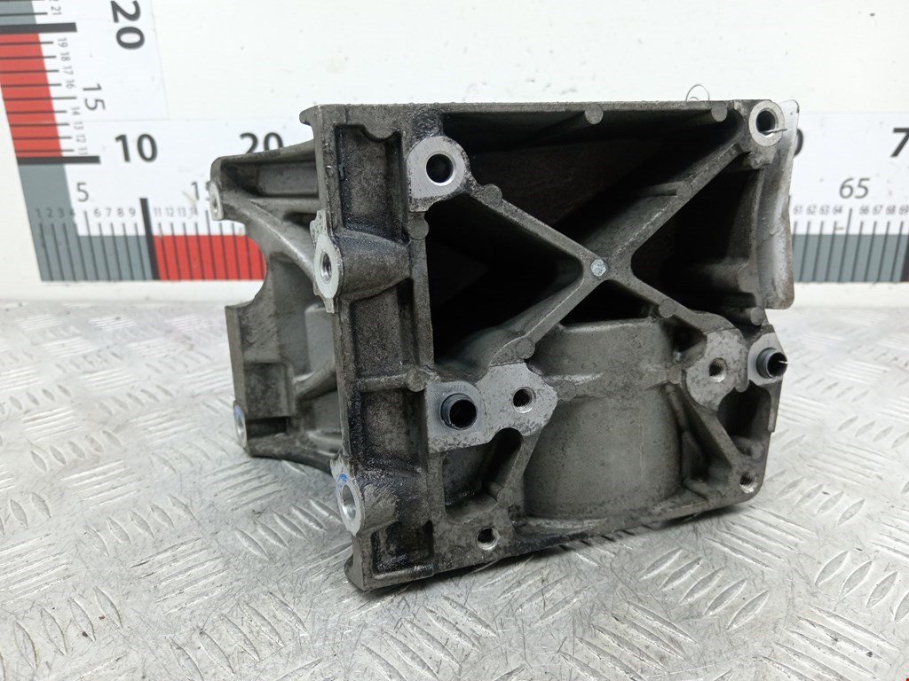 Кронштейн кондиционера FORD Focus II 2005-2011