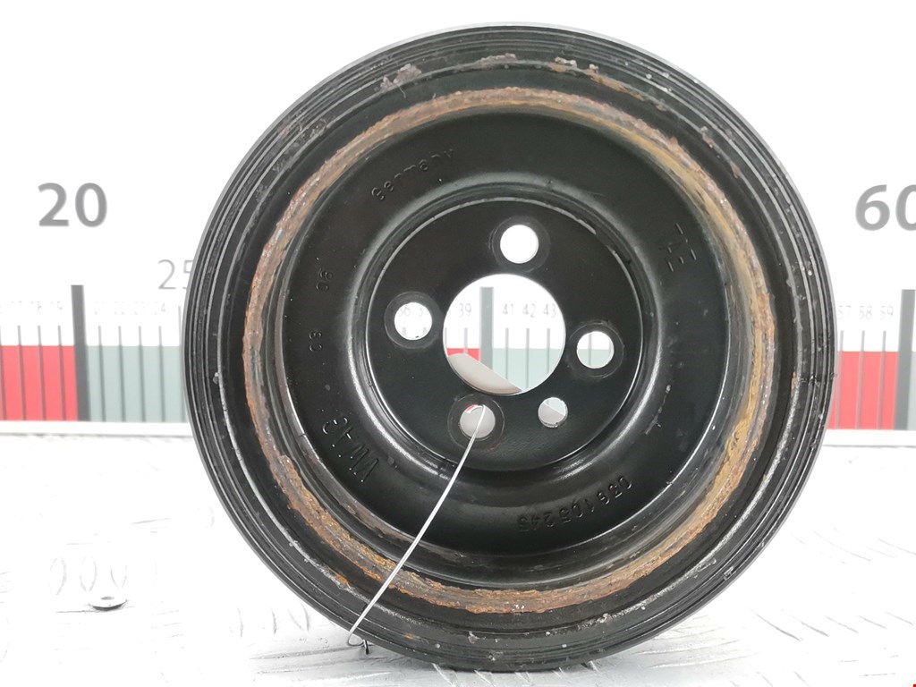 Шестерня коленвала (шкив) VOLKSWAGEN Passat B6 2005-2011