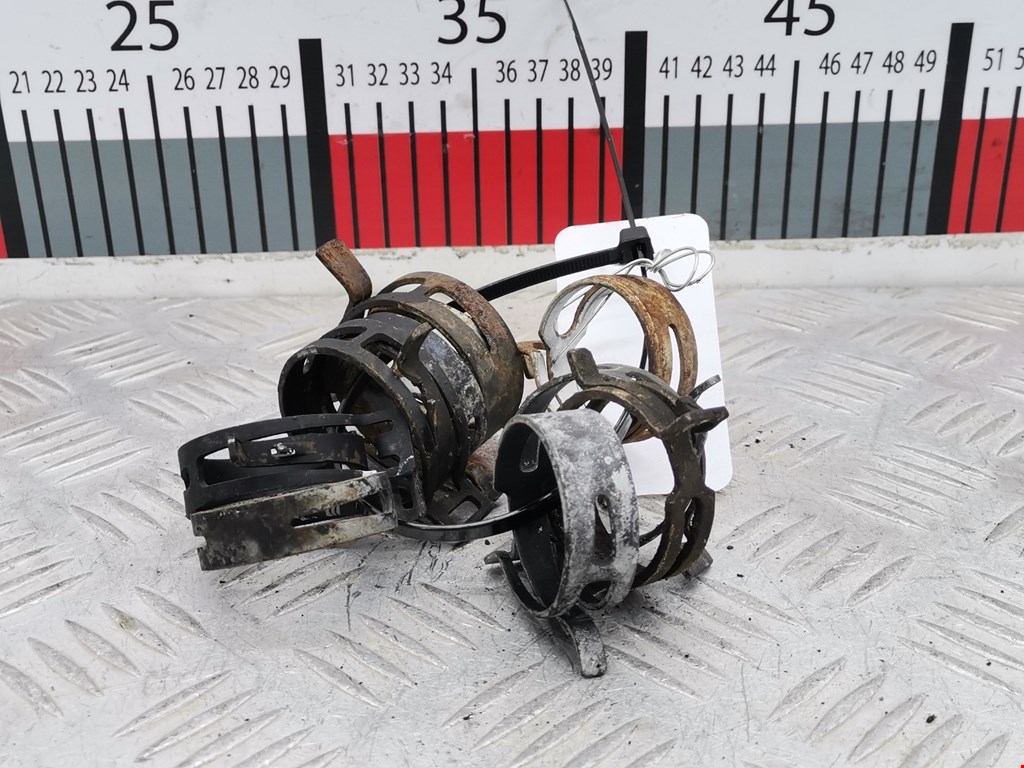 Хомут металлический Volkswagen Golf 4 (1997-2004)