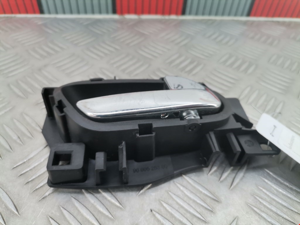 Ручка дверная передняя внутренняя правая PEUGEOT 308 2007-2015