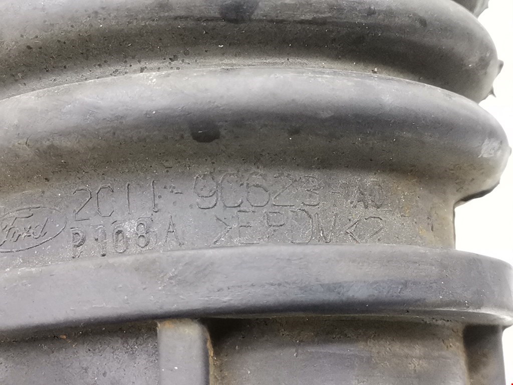 Патрубок воздушного фильтра FORD Transit 2000-2006