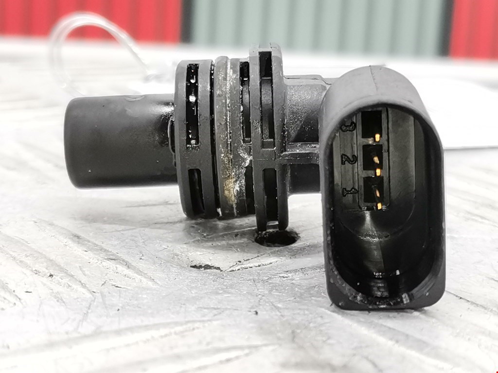 Датчик положения распредвала VOLKSWAGEN Golf IV 1997-2003