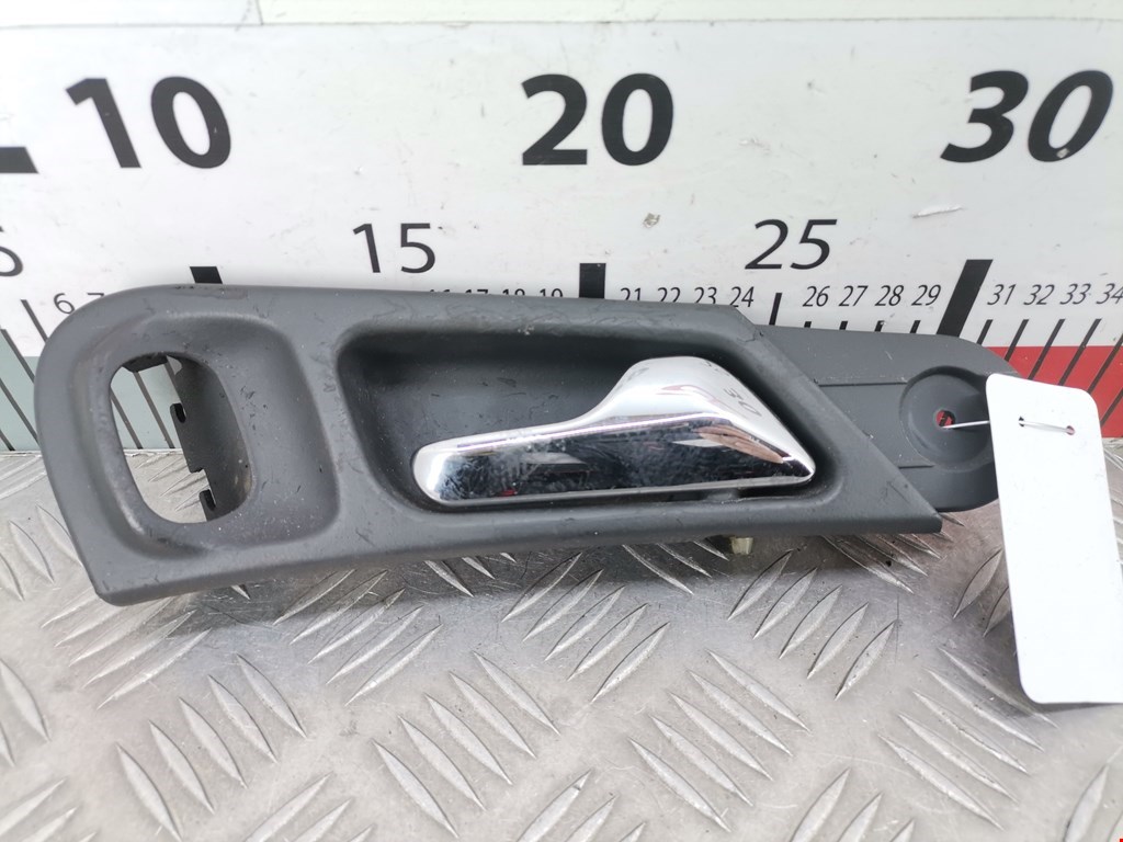 Ручка дверная задняя внутренняя правая MERCEDES-BENZ C-Class C-klasse W203 2000-2007