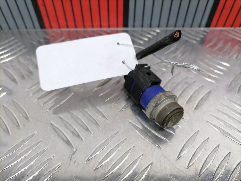 Датчик температуры (охлаждающей жидкости) VOLKSWAGEN Passat B5 1997-2005