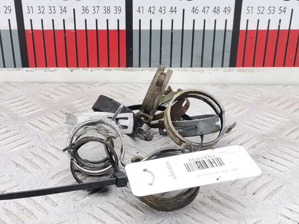 Хомут металлический Volkswagen Golf 4 (1997-2004)