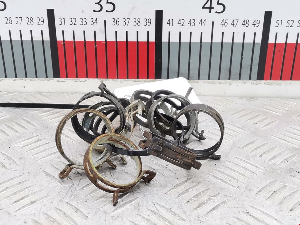 Хомут металлический Volkswagen Golf 4 (1997-2004)