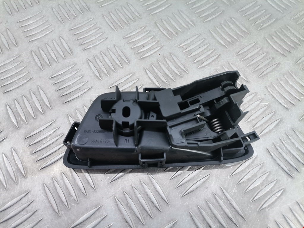 Ручка дверная задняя внутренняя правая FORD Fiesta 2008-2012