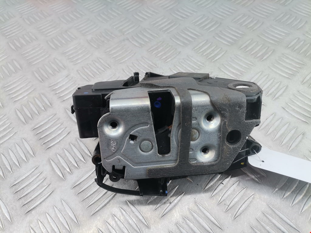 Замок двери задней правой FORD Fiesta 2008-2012