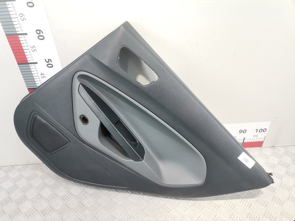 Обшивка двери задняя правая FORD Fiesta 2008-2012