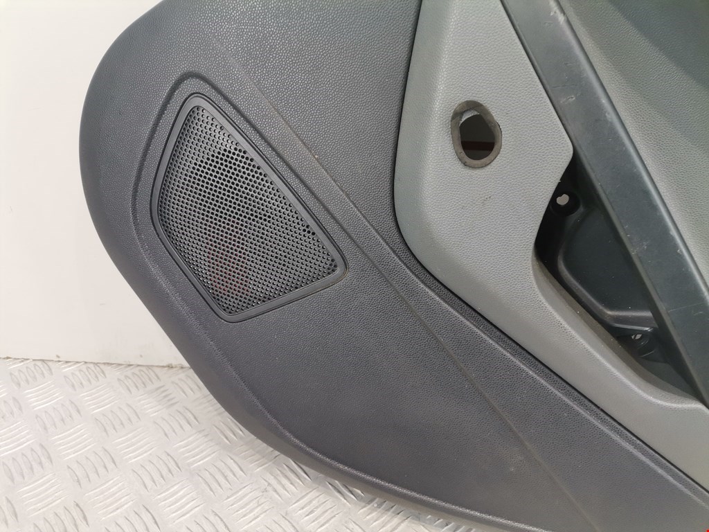 Обшивка двери задняя правая FORD Fiesta 2008-2012