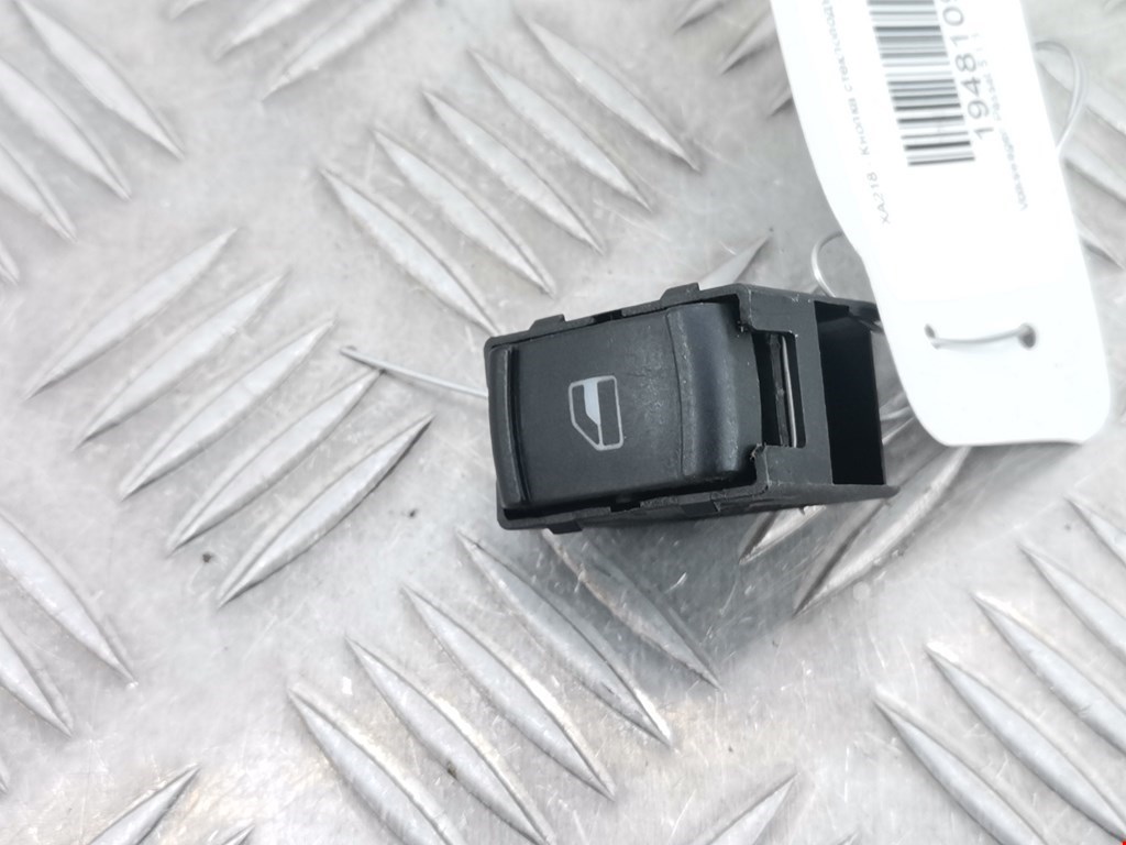 Кнопка стеклоподъемника VOLKSWAGEN Passat B5 1997-2005