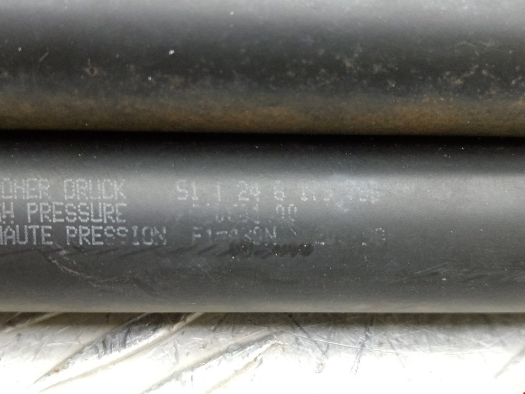 Амортизатор крышки (двери) багажника BMW 3er E36 1991-2000